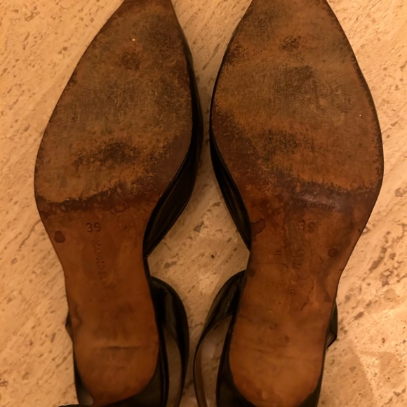 Manolo Blahnik Carolyne Pump - Picture 7 of 7